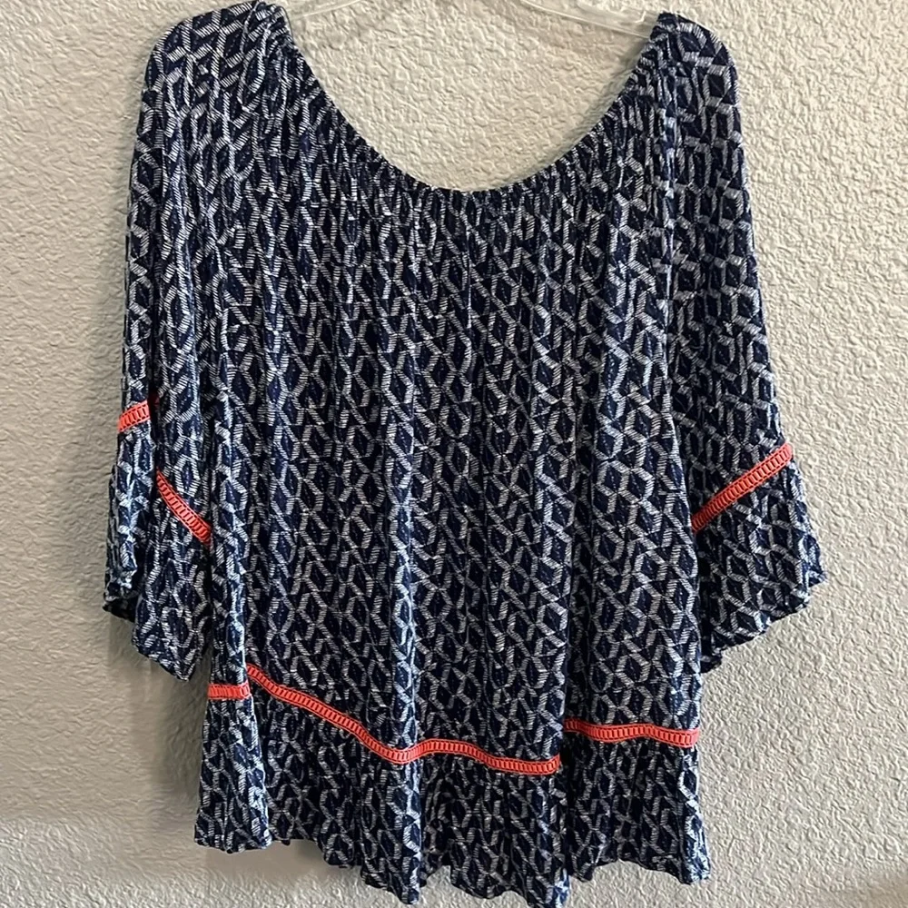 Democracy Blouse size 1X Rayon - Picture 2 of 5